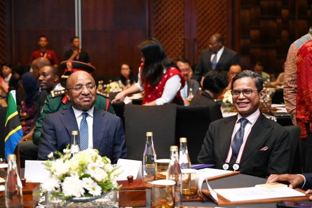 Indonesia dan Zanzibar akan memperkuat kerja sama ekonomi biru dalam Zanzibar-Indonesia Investment Forum yang digelar di sela-sela penyelenggaraan Indonesia-Africa Forum (IAF) kedua di Nusa Dua, Bali. 