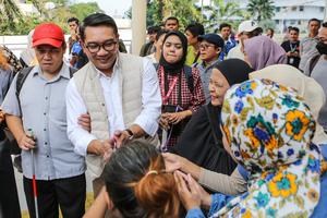 Ridwan Kamil bertemu teman disabilitas