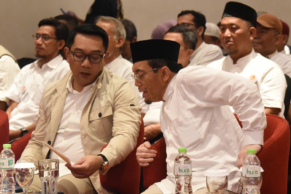 jakarta, debat, survei, ridwan kamil, pramono anung