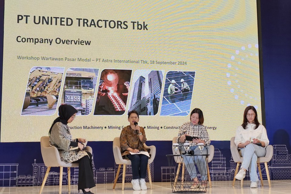 PT United Tractors Tbk (UNTR), anak usaha Grup Astra, mengakui bahwa minat terhadap excavator listrik dan hybrid di industri pertambangan Indonesia masih rendah.