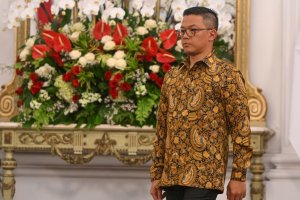 Menlu Sugiono