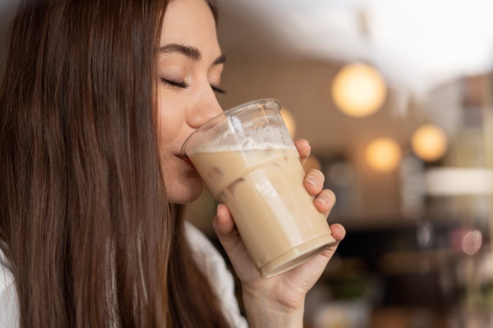 Efek Samping Minum Kopi Susu Tiap Hari
