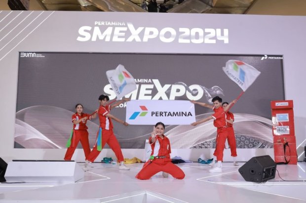 Pertamina SMEXPO 2024 di Mal Kota Kasablanka, Jakarta, hadirkan beragam kegiatan dan hiburan, salah satunya penampilan artis Glitter, Sabtu (26/10).