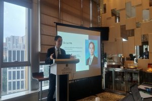 Dr Jun Ma