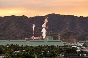 Smelter tembaga dan pemurnian logam mulia PT AMNT di Sumbawa Barat