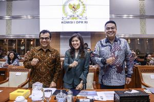 Raker Komisi I DPR dengan Menkomdigi