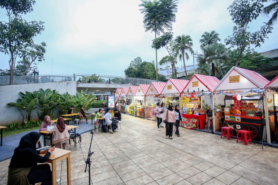 Festival Kuliner Jajanan Asia 