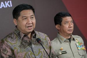 Rapat penangggulangan bencana erupsi Gunung Lewotobi