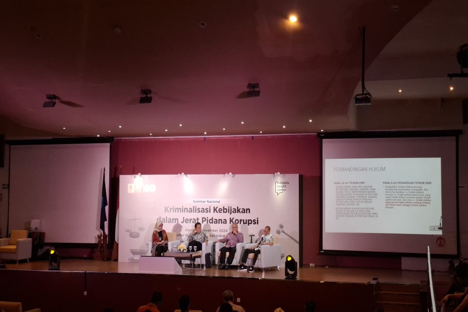 Diskusi Kriminalisasi Kebijakan dalam Jerat Pidana Korupsi di Fakultas Hukum Universitas Indonesia, Depok, Kamis (14/11). Foto: Ade Rosman/Katadata