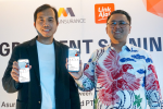 CEO LinkAja Yogi Rizkian Bahar dan CEO Mega Insurance Tomy Ferdiansah dalam acara Penandatanganan Memorandum of Understanding (MoU)