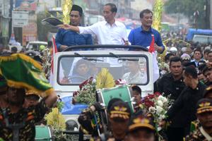 Jakowi hadiri pawai Cagub Cawagub Jateng