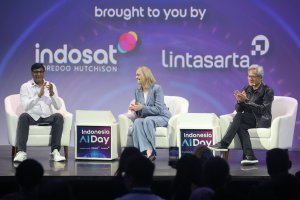 Sesi Accenture Fireside Chat dalam Indonesia AI Day di Jakarta, Kamis (14/11). Dok/Katadata.