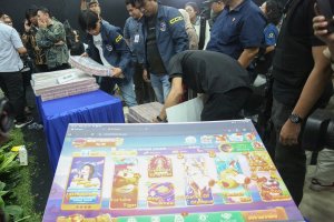 Konferensi Pers Pencapaian Kinerja Desk Pemberantasan Perjudian Daring dan Desk Keamanan Siber dan Pelindungan Data