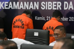 Konferensi Pers Pencapaian Kinerja Desk Pemberantasan Perjudian Daring dan Desk Keamanan Siber dan Pelindungan Data