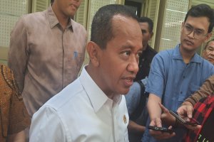 Bahlil Bahas Persiapan atas Rencana Prabowo Pensiunkan PLTU dalam 15 Tahun