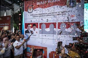 Kampanye akbar terakhir Ridwan Kamil-Suswono