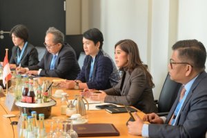 Menteri Komdigi Meutya Hafid dan jajarannya bertemu Kementerian Digital dan Perhubungan Jerman
