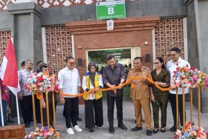 Menteri UMKM meresmikan revitalisasi pasar