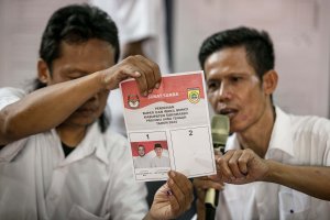 Pilkada Sukoharjo melawan kotak kosong 