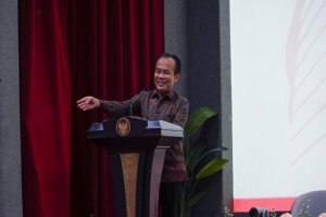 Sekretaris Kementerian Koordinator Bidang Perekonomian Susiwijono Moegiarso