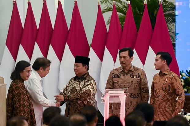 Presiden Prabowo menyerahkan DIPA 2025