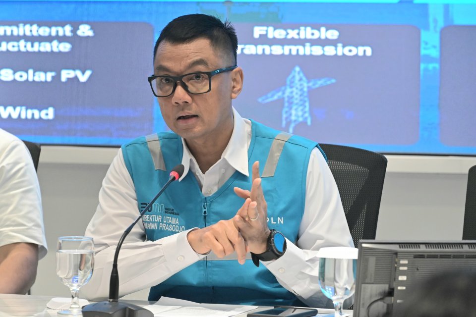 Direktur Utama PLN Darmawan Prasojo.