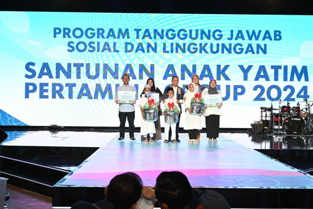 Pertamina Group memberikan santunan kepada 35.886 anak yatim dan piatu di berbagai wilayah di Indonesia.\\