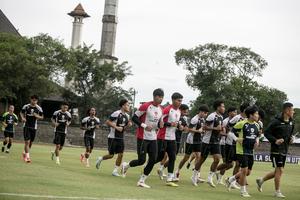 Latihan timnas Indonesia