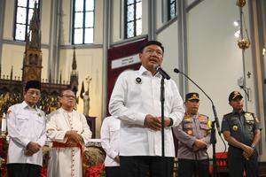 Jajaran menteri tinjau keamanan Katedral Jakarta