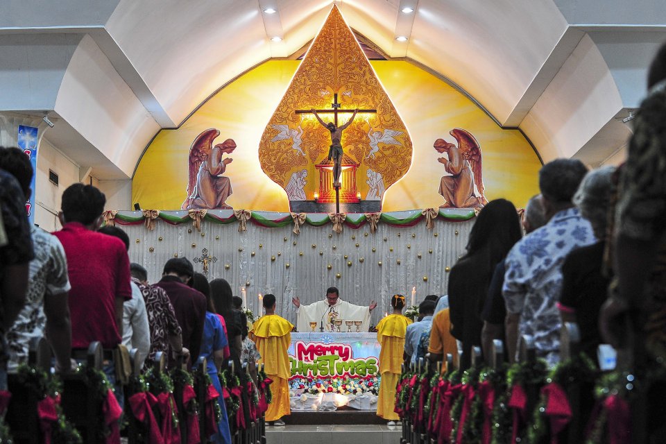 Misa Malam Natal di Jambi