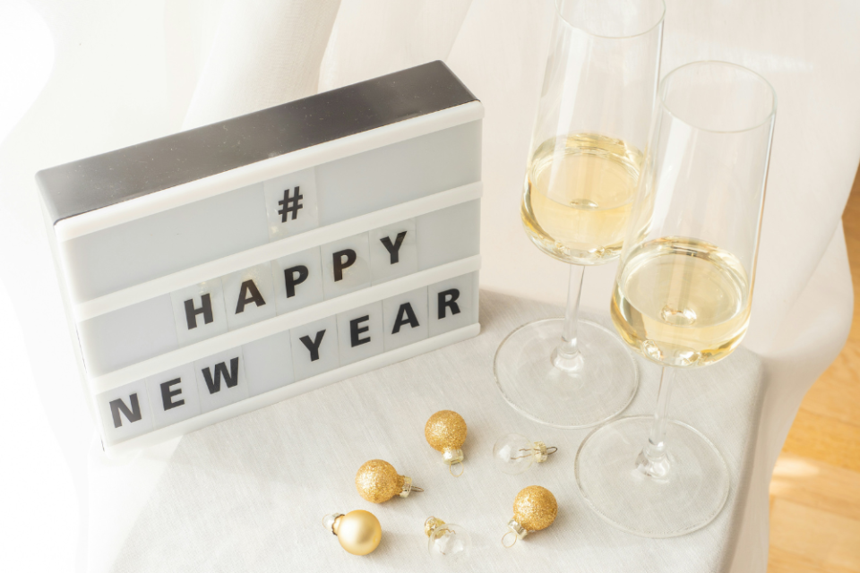 Pantun Tahun Baru 2025