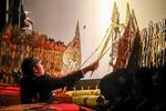 Pagelaran wayang kulit sambut tahun baru 2025