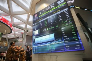Pencatatan Perdana Saham PT Raharja Energi Cepu Tbk