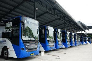 Bus Listrik Transjakarta Produksi Lokal