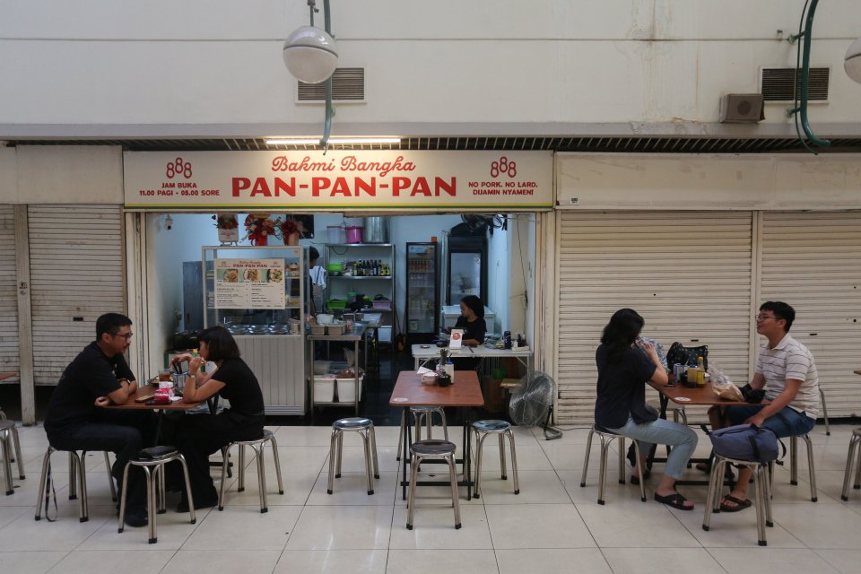 Lorong Bawah Tanah Mal Blok M Kembali Ramai Dikunjungi Warga