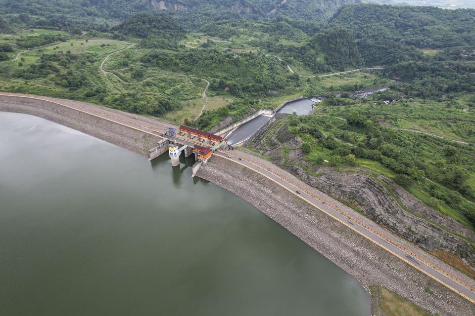 Bauran Energi Baru Terbarukan Indonesia Capai 15%, Terbesar Ada di Sumatera