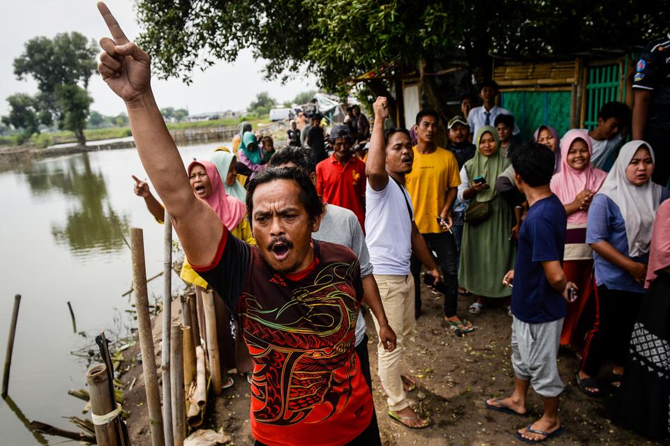 Usut Kasus Pagar Laut Tangerang, Bareskrim Geledah Kantor dan Rumah Kades Kohod