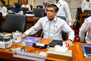 Raker Menteri Ketenagakerjaan dengan Komisi IX DPR