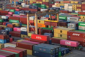 Nilai ekspor dan impor Jawa Timur