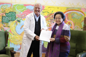 Megawati dan Presiden Global Scholas Occurrentes José María del Corral