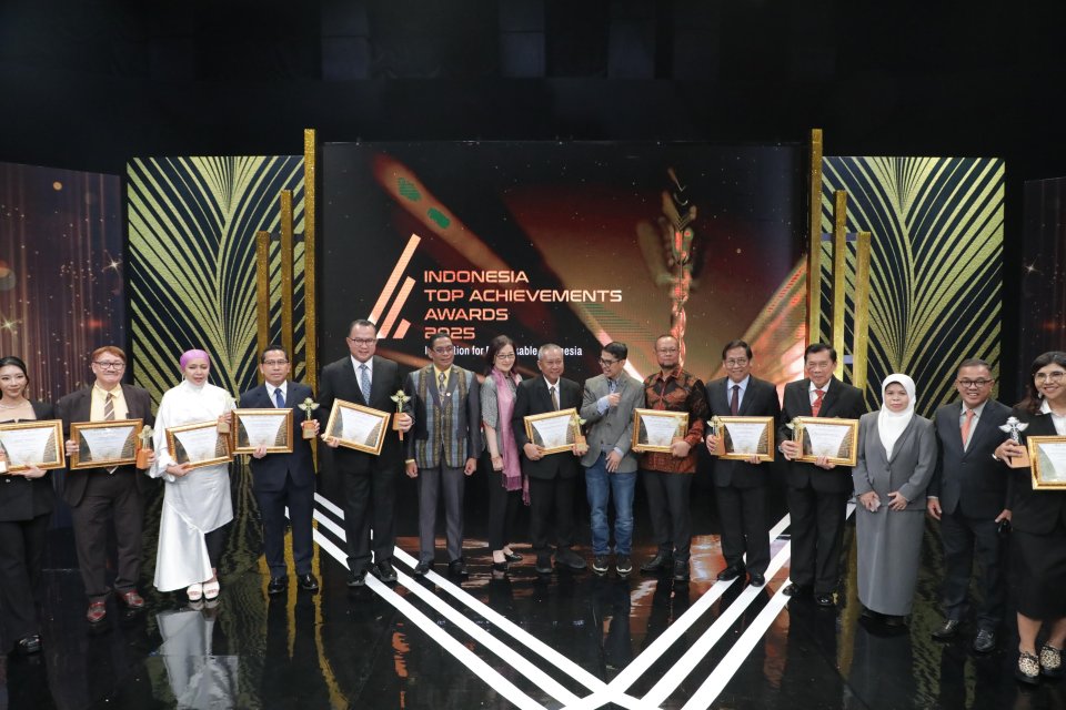 Penerima Penghargaan Top Achiements Awards
