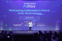 President Director & CEO of Indosat Ooredoo Hutchison, Vikram Sinha, saat memberikan pidato pembuka pada acara Indonesia AI Day 2024, Kamis (14/11/202
