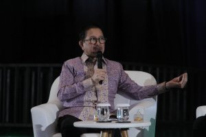  Presiden Direktur PT Freeport Indonesia (PTFI) Tony Wenas dalam IDE Katadata 2025 di Jakarta, Selasa (18/2).