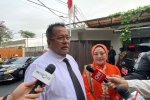 Wakil Gubernur Jakarta Terpilih periode 2025-2029 Rano Karno dan istrinya, Dewi Indriati 