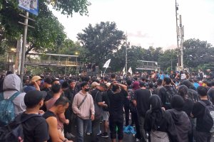 Aksi demonstrasi Indonesia Gelap di Kawasan Patung Kuda, Jakarta, Jumat (21/2). Foto: Muhamad Fajar Riyandanu/Katadata