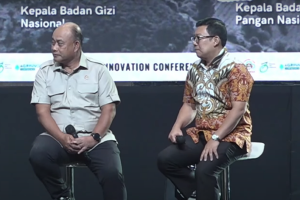 Kepala Badan Gizi Nasional Dadan Hindayana dan Kepala Badan Pangan Nasional Arief Prasetyo Adi dalam acara Agrinnovation Conference yang ditayangkan m