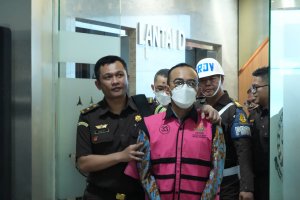 Tersangka kasus dugaan korupsi dalam tata kelola minyak mentah dan produk kilang pada PT Pertamina Subholding dan KKKS pada 2018 - 2023.
