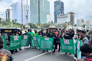 Demo ojol di depan Istana Merdeka, Jakarta Pusat, Kamis (27/2/2025)