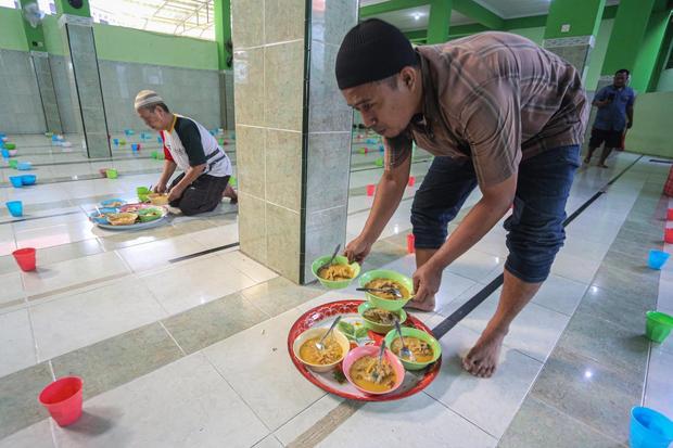 Tradisi bubur India untuk berbuka puasa Ramadhan