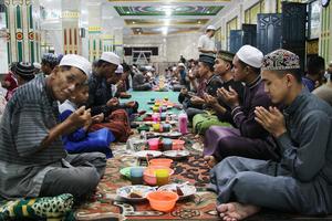 Buka puasa bersama di Masjid Raya Nurul Islam Palangka Raya